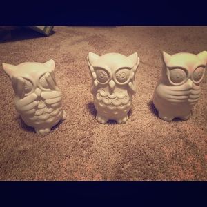 Decorative owls